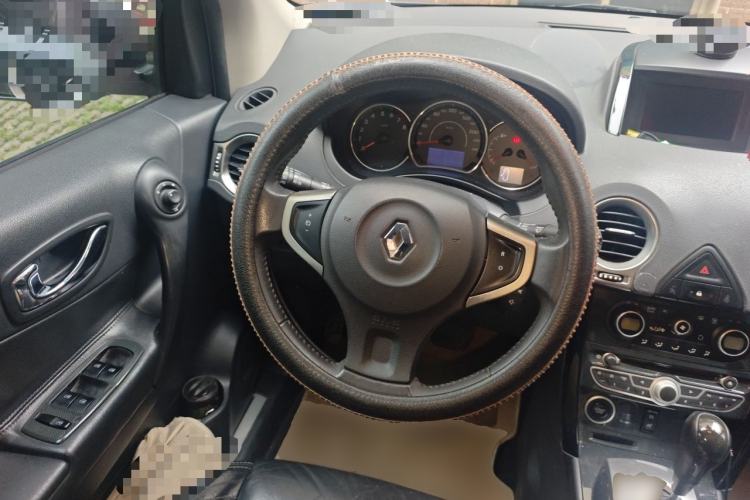Used Renault Koleos 2012 2.5L Two-Wheel Drive Comfort Edition with Navigation Steering Wheel