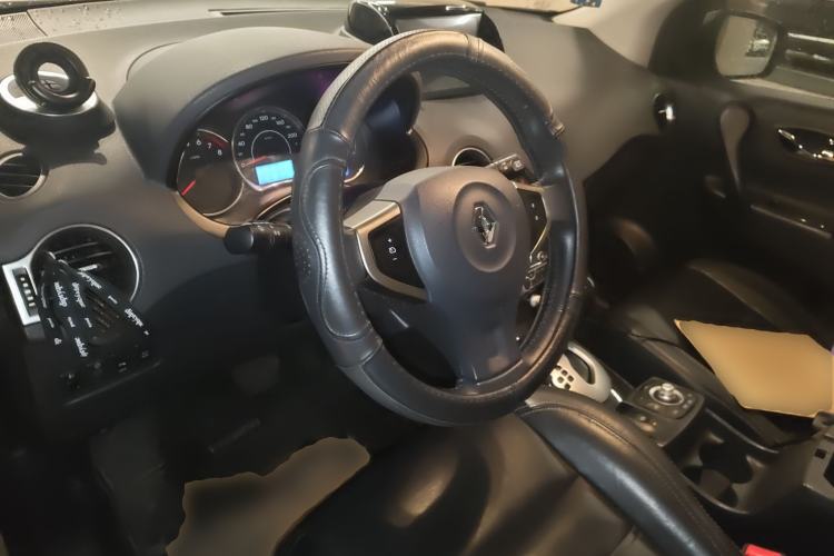 Used Renault Koleos 2012 2.5L Two-Wheel Drive Comfort Edition with Navigation Steering Wheel