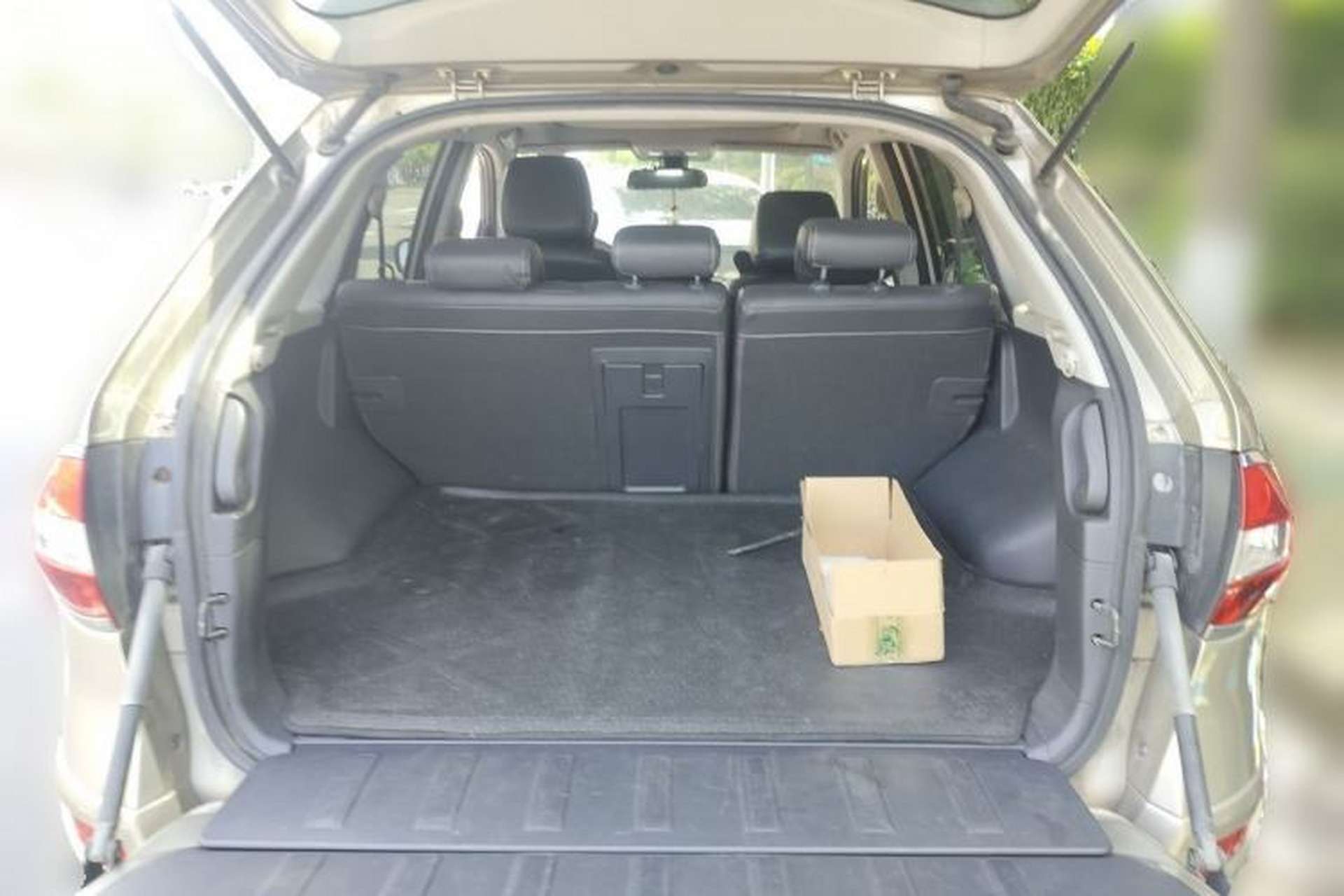 Used Renault Koleos 2012 2.5L Two-Wheel Drive Comfort Edition with Navigation Trunk