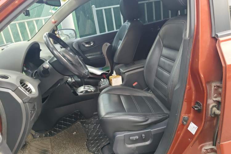 Used Renault Koleos 2012 2.5L 4x4 Comfort Edition with Navigation Left Front Seat