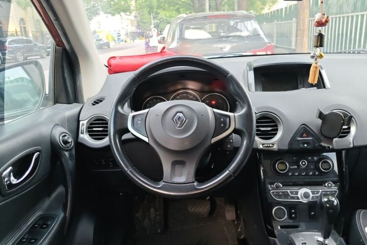 Used Renault Koleos 2012 2.5L 4x4 Comfort Edition with Navigation Steering Wheel