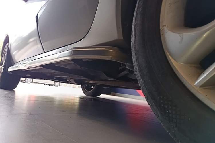 Used Renault Koleos 2012 2.5L 4x4 Luxury Navigation Edition Chassis Rear Left