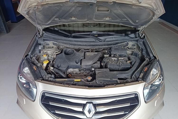 Used Renault Koleos 2012 2.5L 4x4 Luxury Navigation Edition Engine Bay