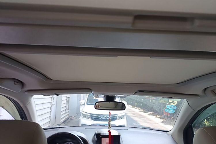Used Renault Koleos 2012 2.5L 4x4 Comfort Edition with Navigation Headliner