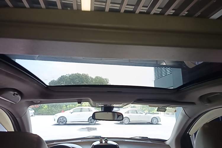 Used Renault Koleos 2012 2.5L 4x4 Luxury Navigation Edition Headliner