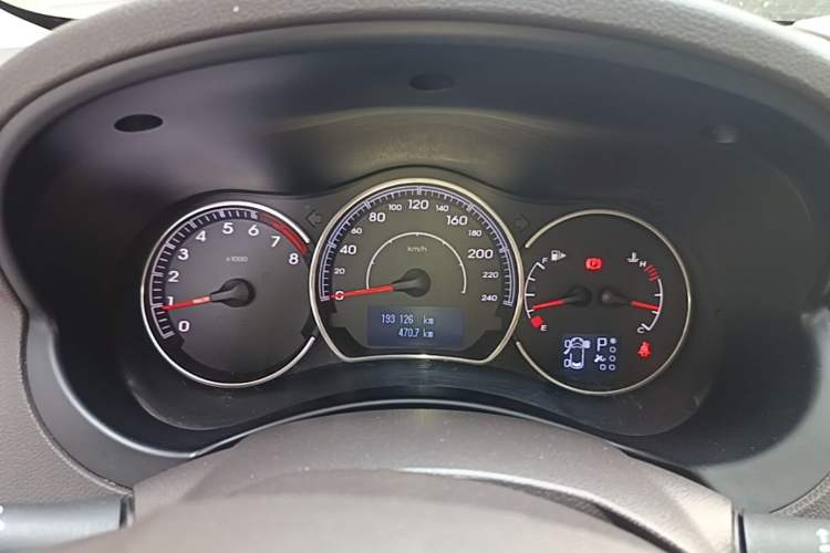 Used Renault Koleos 2012 2.5L 4x4 Comfort Edition with Navigation Instrument Cluster