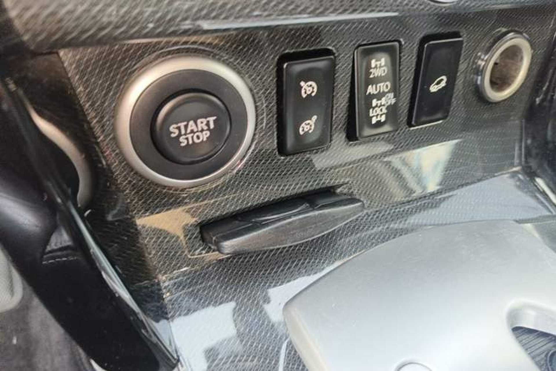 Used Renault Koleos 2012 2.5L 4x4 Luxury Navigation Edition Vehicle Key