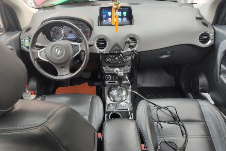 Used Renault Koleos 2012 2.5L 4x4 Comfort Edition with Navigation Center Console