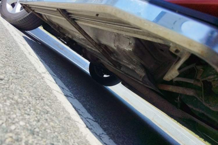 Used Renault Koleos 2012 2.5L 4x4 Comfort Edition with Navigation Chassis Rear Left