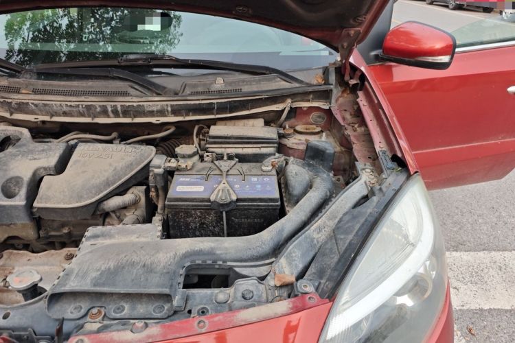 Used Renault Koleos 2012 2.5L Two-Wheel Drive Comfort Edition with Navigation Engine Bay Left