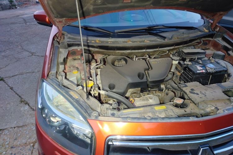Used Renault Koleos 2012 2.5L 4x4 Luxury Navigation Edition Engine Bay Right
