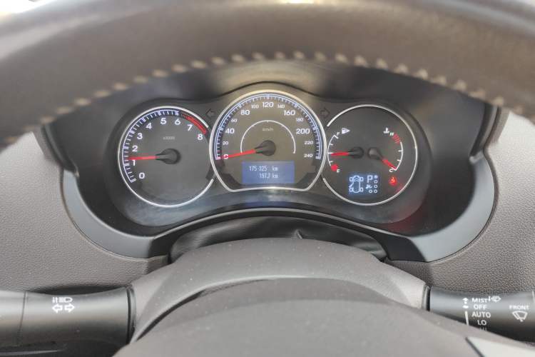 Used Renault Koleos 2012 2.5L 4x4 Comfort Edition with Navigation Instrument Cluster