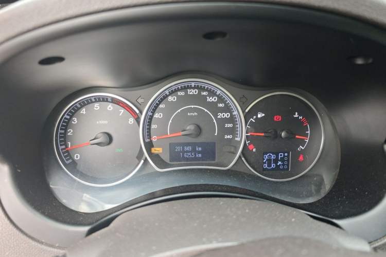 Used Renault Koleos 2012 2.5L 4x4 Comfort Edition with Navigation Instrument Cluster