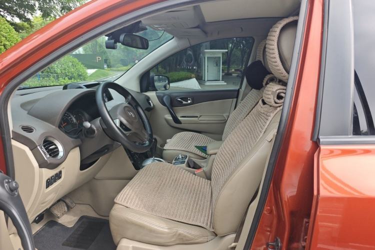 Used Renault Koleos 2012 2.5L 4x4 Comfort Edition with Navigation Left Front Seat