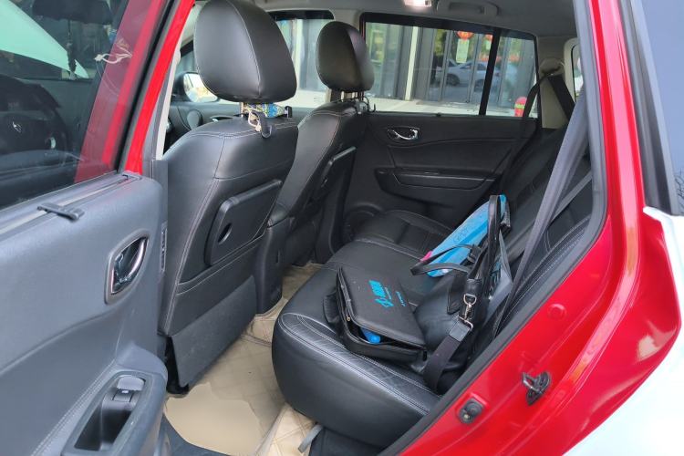 Used Renault Koleos 2012 2.5L 4x4 Comfort Edition with Navigation Left Rear Seat