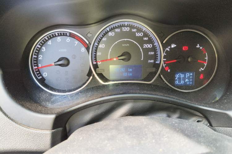 Used Renault Koleos 2012 2.5 Two-Wheel Drive Urban Edition Odometer Close Up