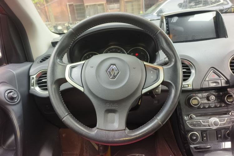 Used Renault Koleos 2012 2.5L 4x4 Luxury Navigation Edition Steering Wheel