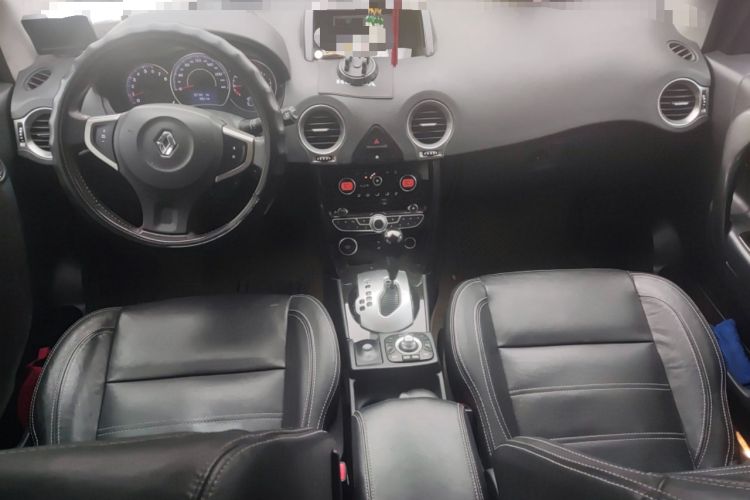 Used Renault Koleos 2012 2.5L Two-Wheel Drive Comfort Edition with Navigation Center Console
