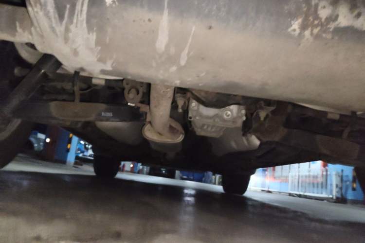 Used Renault Koleos 2012 2.5L 4x4 Comfort Edition with Navigation Chassis Rear