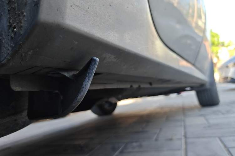 Used Renault Koleos 2012 2.5L 4x4 Luxury Navigation Edition Chassis Rear Right