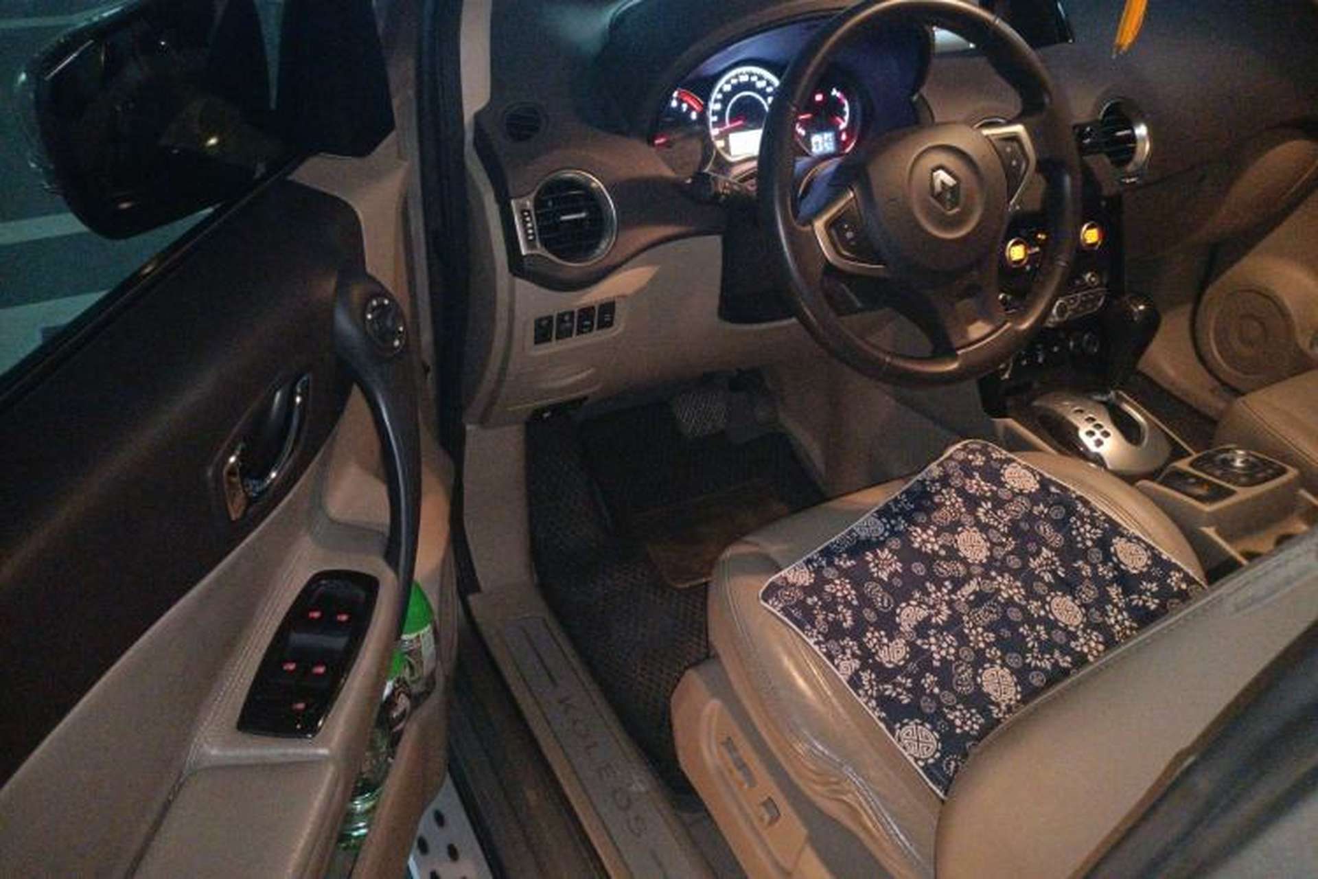 Used Renault Koleos 2012 2.5L 4x4 Comfort Edition with Navigation Driver Seat