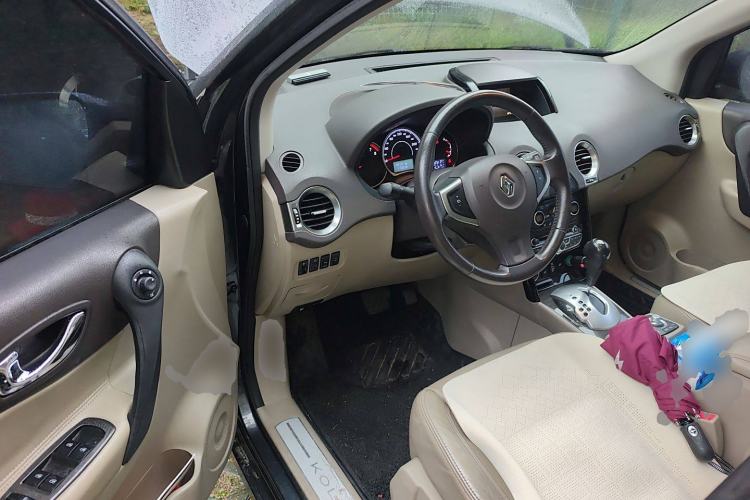 Used Renault Koleos 2012 2.5L 4x4 Comfort Edition with Navigation Driver Seat