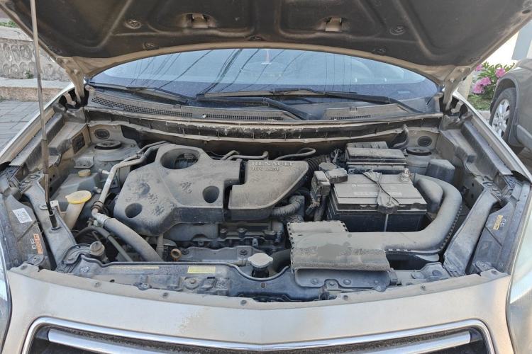 Used Renault Koleos 2012 2.5L 4x4 Luxury Navigation Edition Engine Bay