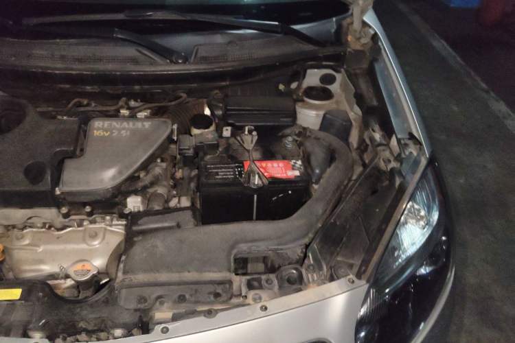 Used Renault Koleos 2012 2.5L 4x4 Comfort Edition with Navigation Engine Bay Left
