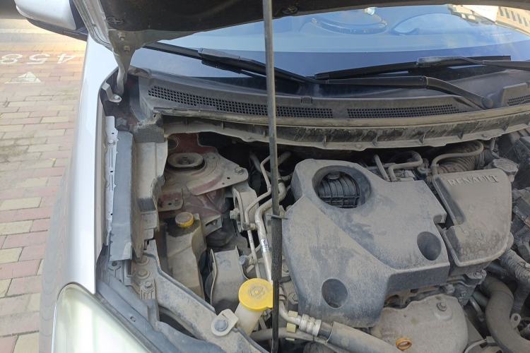 Used Renault Koleos 2012 2.5L 4x4 Comfort Edition with Navigation Engine Bay Right