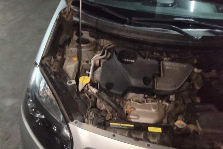 Used Renault Koleos 2012 2.5L 4x4 Comfort Edition with Navigation Engine Bay Right