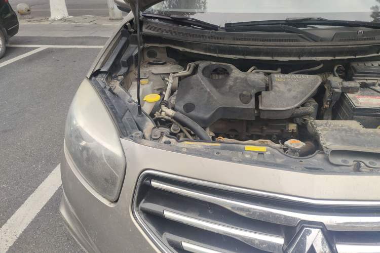 Used Renault Koleos 2012 2.5L Two-Wheel Drive Comfort Edition with Navigation Engine Bay Right