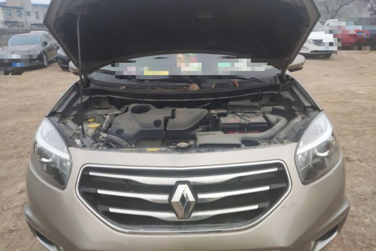 Used Renault Koleos 2012 2.5L Two-Wheel Drive Comfort Edition with Navigation Engine Bay