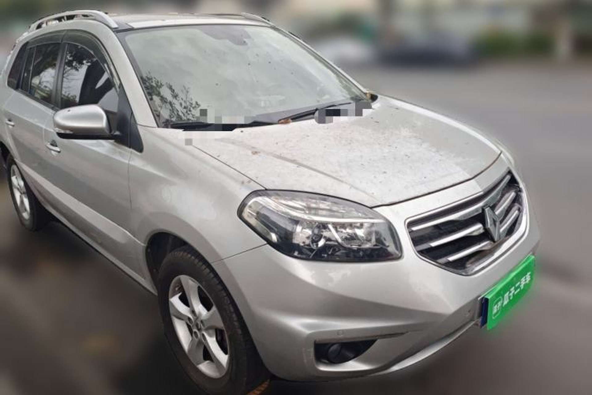 Used Renault Koleos 2012 2.5L 4x4 Comfort Edition with Navigation Front Right 45 Deg