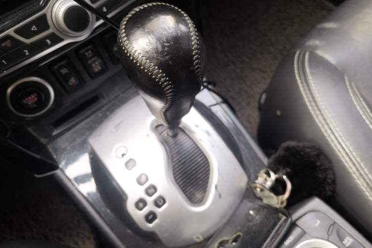 Used Renault Koleos  Gear Lever