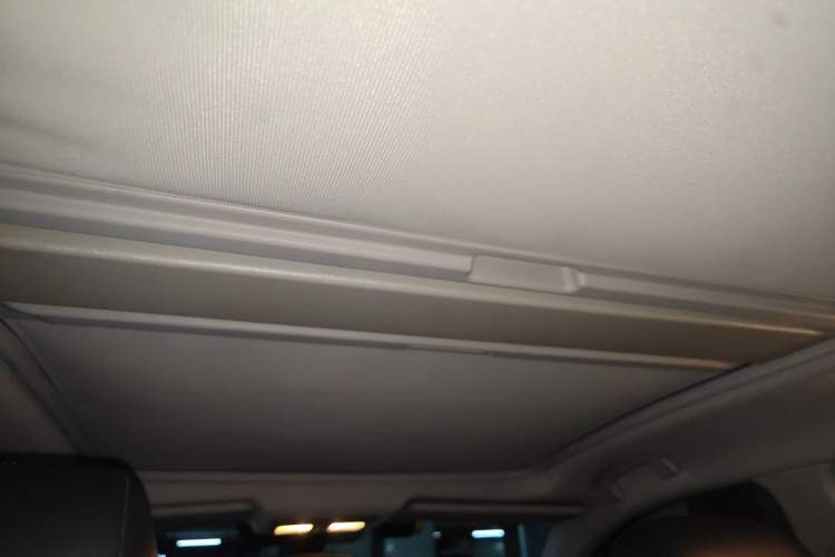 Used Renault Koleos 2012 2.5L 4x4 Luxury Navigation Edition Headliner
