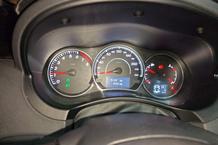 Used Renault Koleos 2012 2.5L Two-Wheel Drive Comfort Edition with Navigation Instrument Cluster