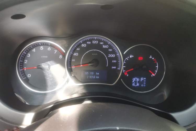 Used Renault Koleos 2012 2.5L 4x4 Comfort Edition with Navigation Instrument Cluster