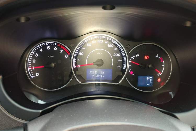 Used Renault Koleos 2012 2.5L 4x4 Comfort Edition with Navigation Instrument Cluster