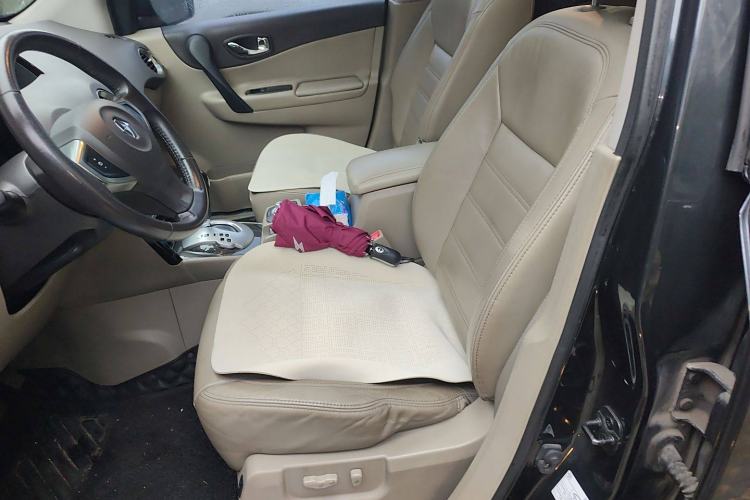 Used Renault Koleos 2012 2.5L 4x4 Comfort Edition with Navigation Left Front Seat