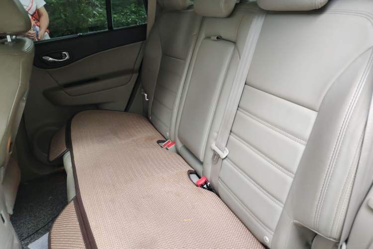 Used Renault Koleos 2012 2.5L Two-Wheel Drive Comfort Edition with Navigation Left Rear Seat