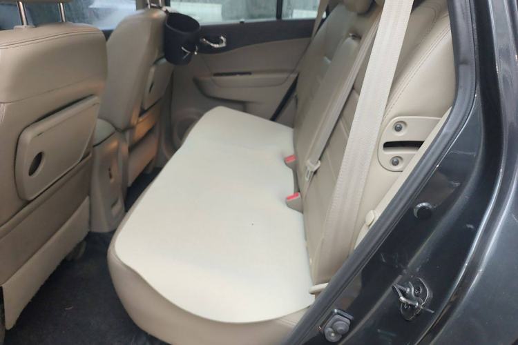 Used Renault Koleos 2012 2.5L 4x4 Comfort Edition with Navigation Left Rear Seat