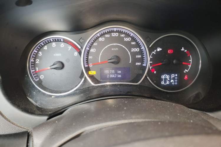 Used Renault Koleos 2012 2.5L Two-Wheel Drive Comfort Edition with Navigation Odometer Close Up