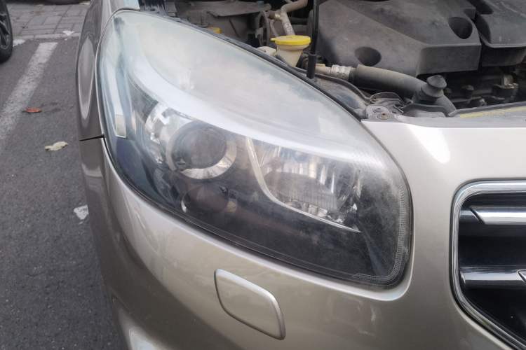 Used Renault Koleos  Right Front Headlight