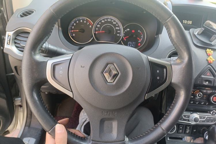 Used Renault Koleos 2012 2.5L 4x4 Comfort Edition with Navigation Steering Wheel