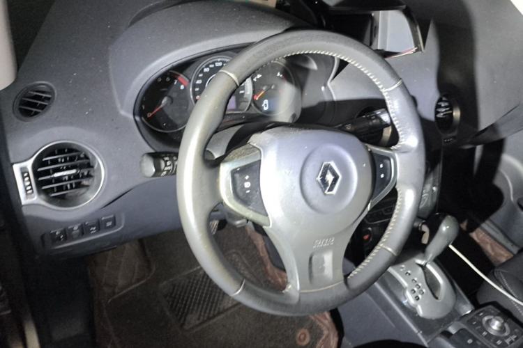 Used Renault Koleos 2012 2.5L Two-Wheel Drive Comfort Edition with Navigation Steering Wheel