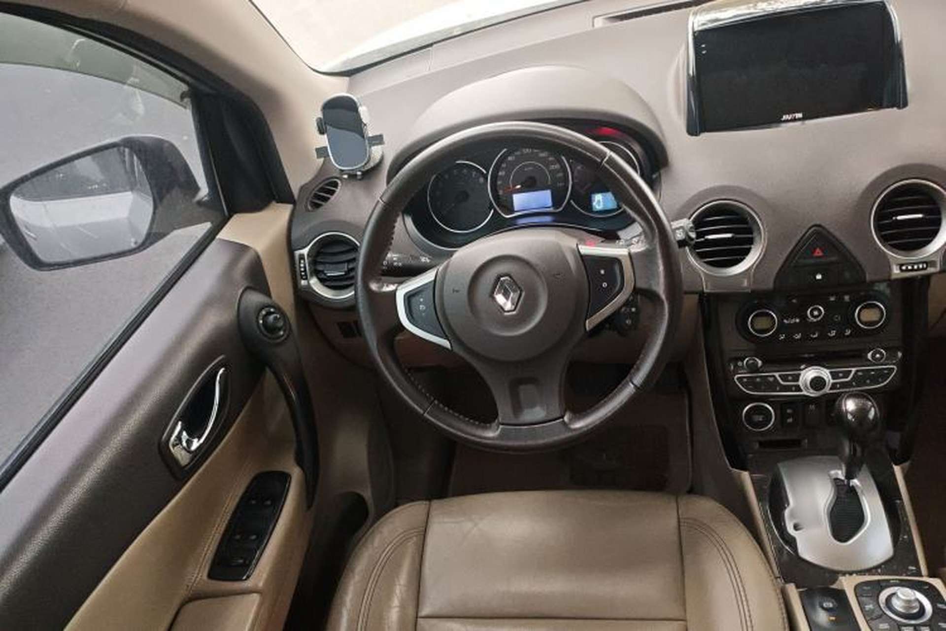 Used Renault Koleos 2012 2.5L 4x4 Comfort Edition with Navigation Steering Wheel