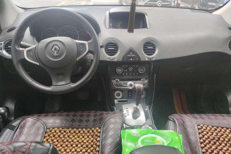 Used Renault Koleos 2012 2.5L Two-Wheel Drive Comfort Edition with Navigation Steering Wheel