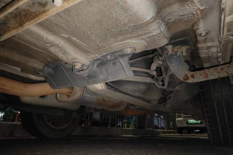 Used Renault Koleos 2012 2.5L 4x4 Comfort Edition with Navigation Chassis Rear Left