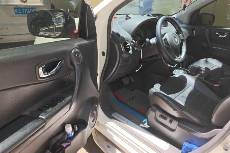 Used Renault Koleos 2012 2.5 Two-Wheel Drive Urban Edition Driver Seat