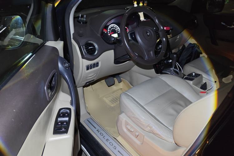 Used Renault Koleos 2012 2.5L 4x4 Comfort Edition with Navigation Driver Seat